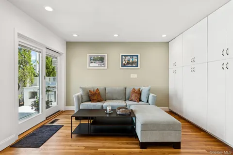 $2,990,000 | 19 Oak Point Drive North, Bayville, NY 11709