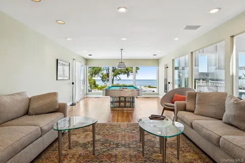 $2,990,000 | 19 Oak Point Drive North, Bayville, NY 11709