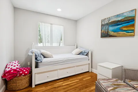 $2,990,000 | 19 Oak Point Drive North, Bayville, NY 11709