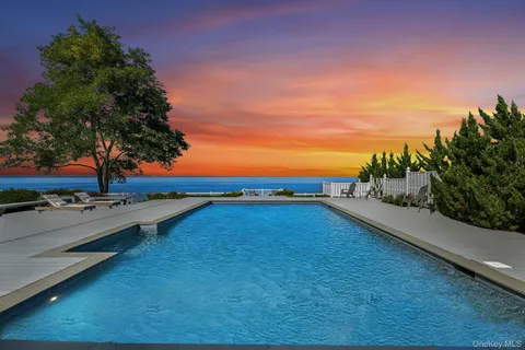 $2,990,000 | 19 Oak Point Drive North, Bayville, NY 11709