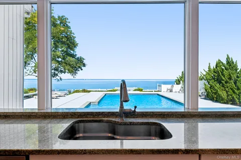 $2,990,000 | 19 Oak Point Drive North, Bayville, NY 11709