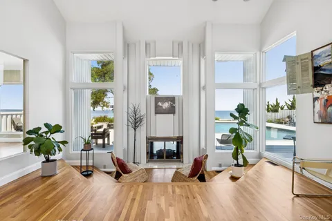 $2,990,000 | 19 Oak Point Drive North, Bayville, NY 11709