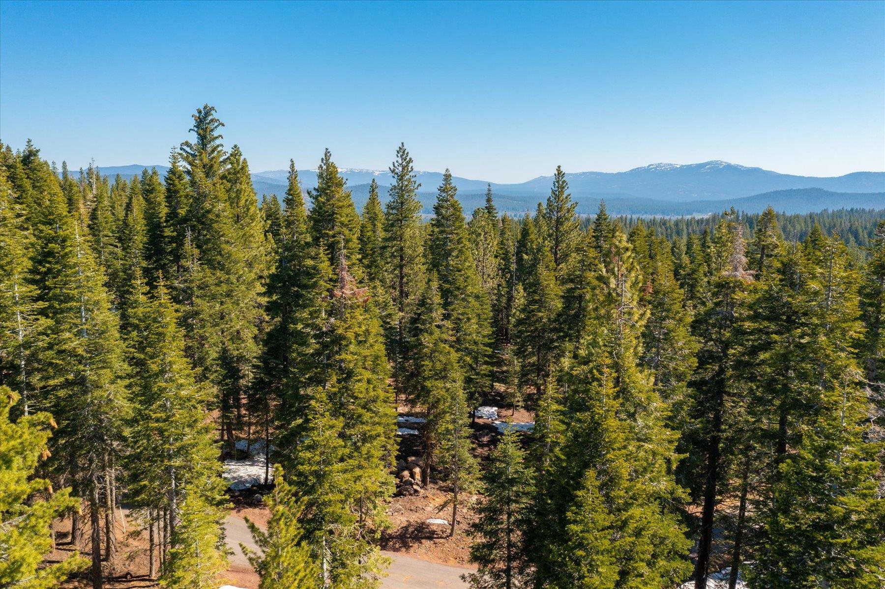 11625 Lockwood Drive Truckee, CA 96161 - Photo 1 of 21 a view of a large body of water with lots of trees