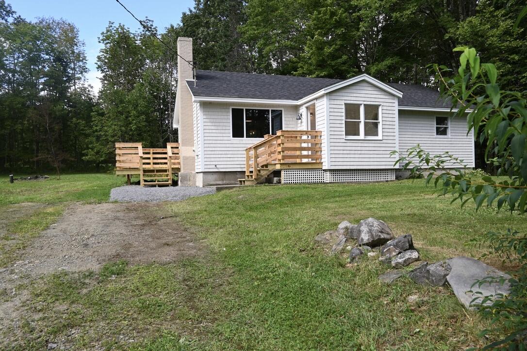 488 Orffs Corner Road Waldoboro, ME 04572 - Photo 4 of 32 B4B84D5D-1451-46B3-AC16-1C7BF0BC6DAC_1_1
