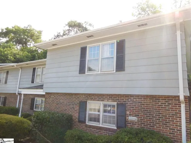 $1,699 | 31 Summercreek Drive, Spartanburg, SC 29307