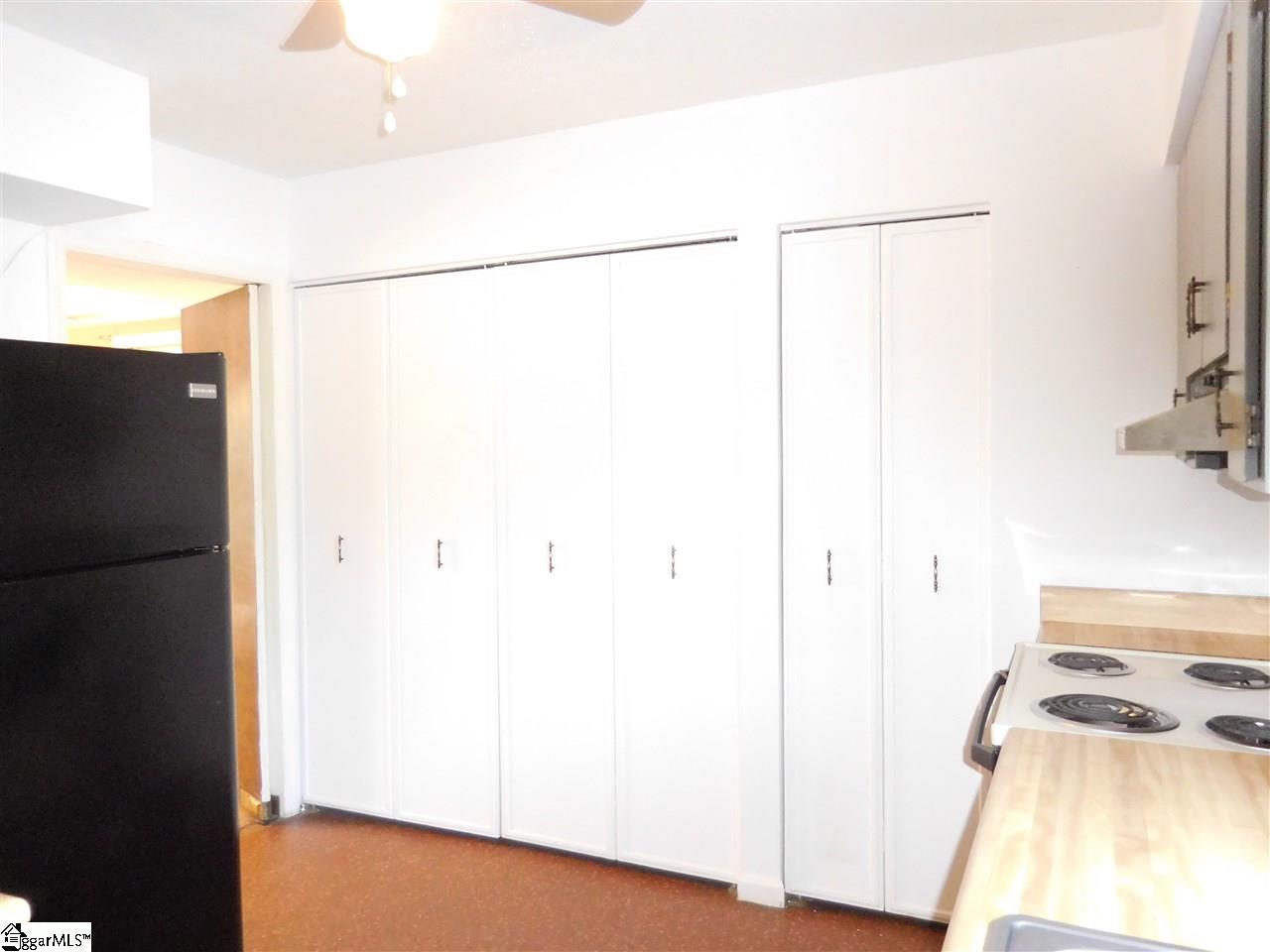 31 Summercreek Drive Spartanburg, SC 29307 - Photo 2 of 6