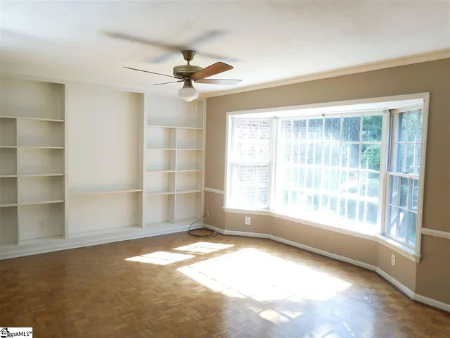 $1,699 | 31 Summercreek Drive, Spartanburg, SC 29307