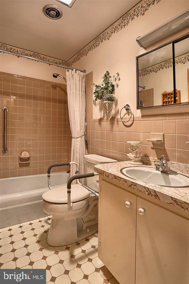 41 Golf View Road Camp Hill, PA 17011 - Photo 11 of 24 Gallery Image 11