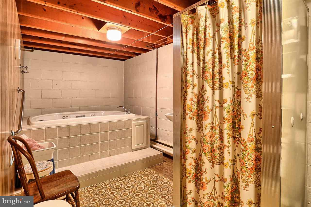 41 Golf View Road Camp Hill, PA 17011 - Photo 17 of 24 Gallery Image 17