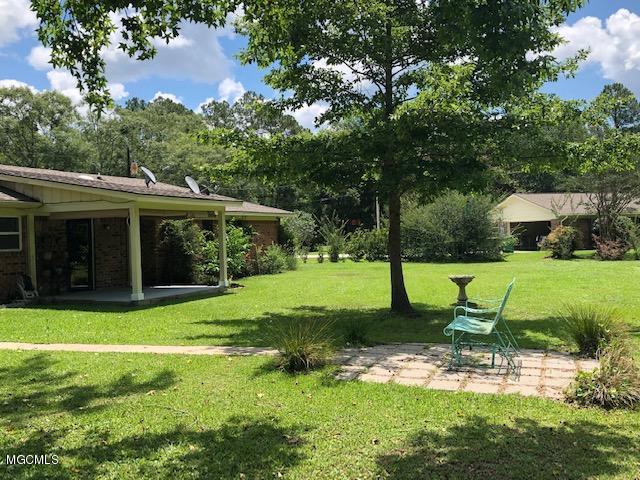 7704 Tapp Road Ocean Springs, MS 39564 - Photo 4 of 11 IMG_1103