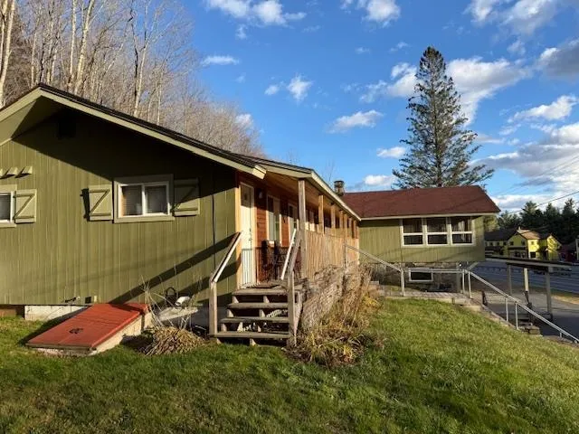 $875,000 | 136 Vermont Rte 100, West Dover, VT 05356
