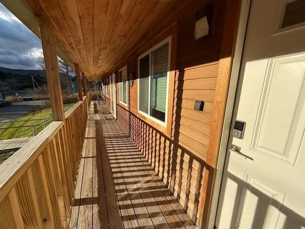 $875,000 | 136 Vermont Rte 100, West Dover, VT 05356