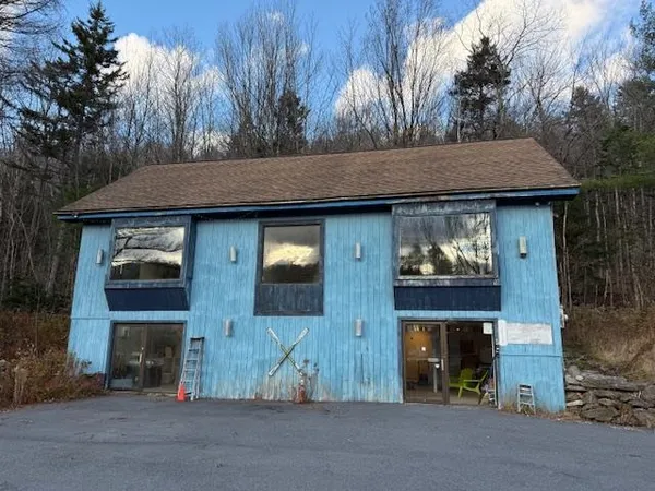 $875,000 | 136 Vermont Rte 100, West Dover, VT 05356