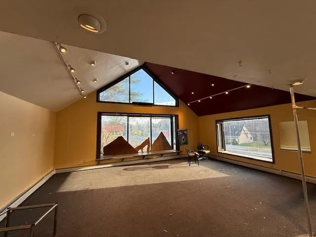 $875,000 | 136 Vermont Rte 100, West Dover, VT 05356