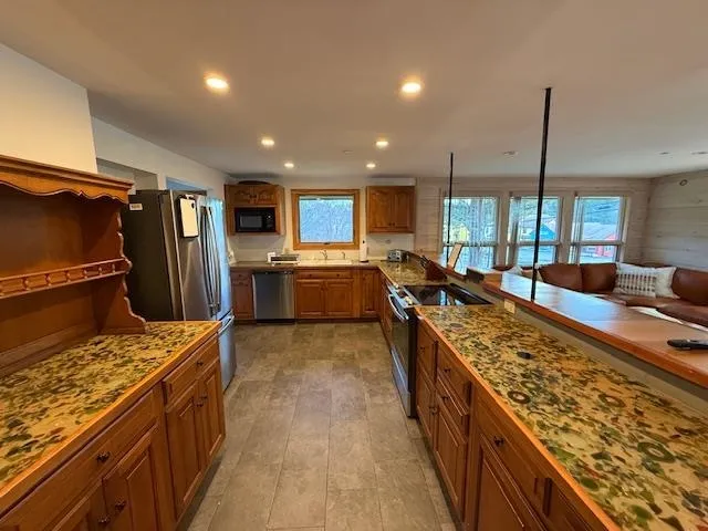 $875,000 | 136 Vermont Rte 100, West Dover, VT 05356
