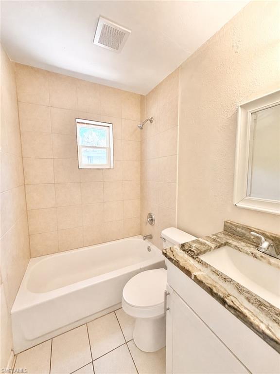 2485 Bayside Street Naples, FL 34112 - Photo 10 of 24