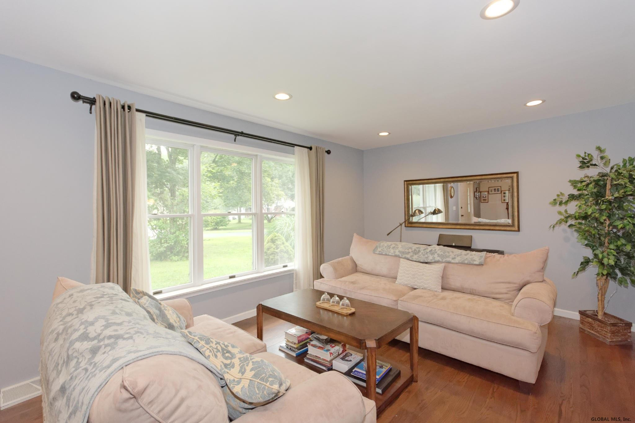 35 Summit Road Bethlehem, NY 12054 - Photo 6 of 41 Photo 8