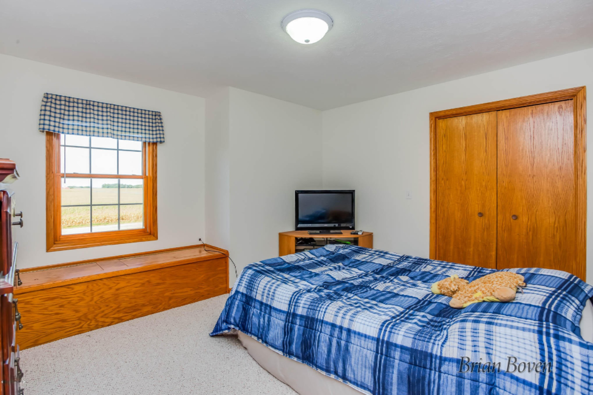 14080 Heffron Road Northeast Belding, MI 48809 - Photo 23 of 48 IMG_1025Blended