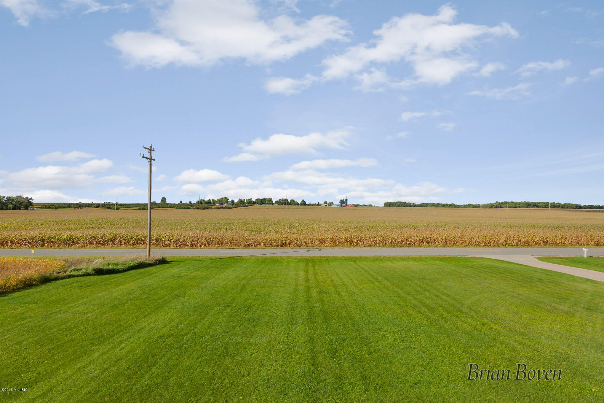 14080 Heffron Road Northeast Belding, MI 48809 - Photo 39 of 48 IMG_1070