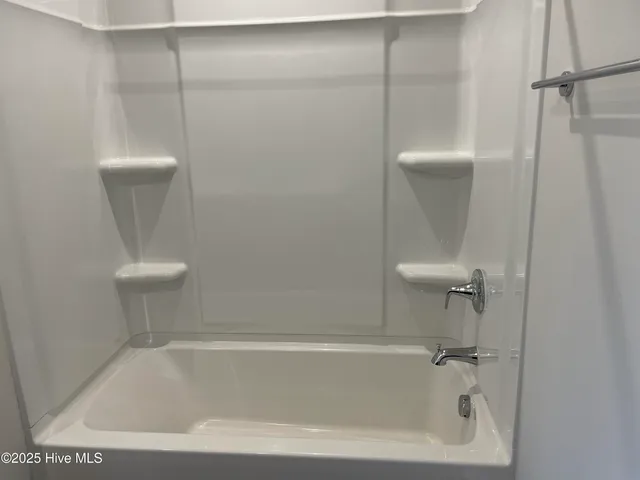 $1,675 | 3221 Edgemead Circle Northwest, Ash, NC 28420