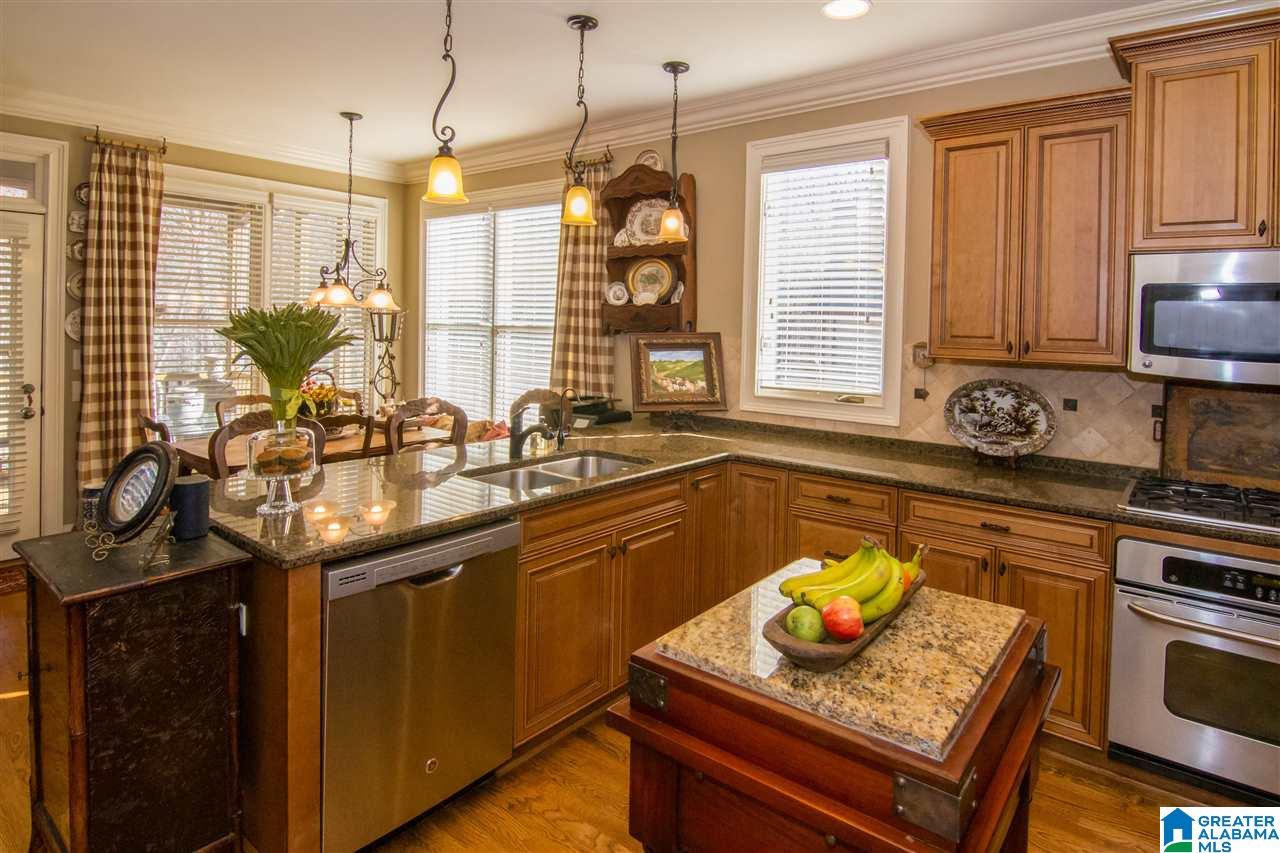 1040 Parkwood Road Birmingham, AL 35242 - Photo 8 of 49