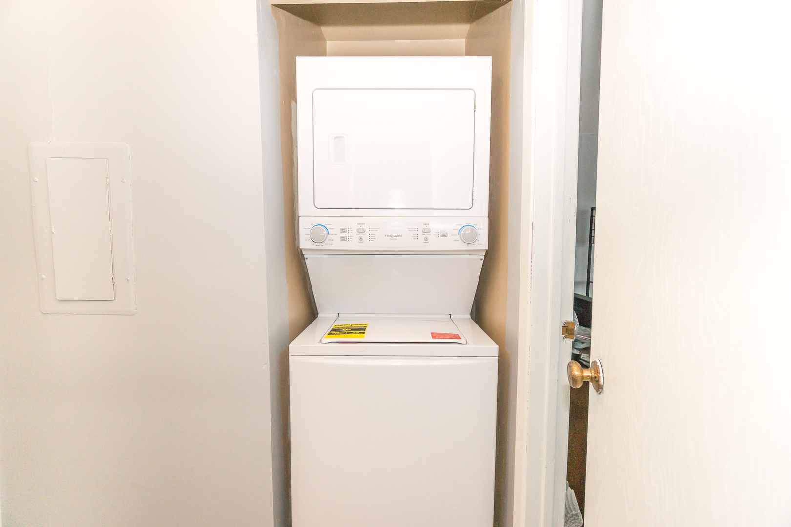 922 West Irving Park Road, Unit 303 Bensenville, IL 60106 - Photo 13 of 16 a utility room with dryer and washer