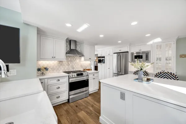 $3,000,000 | 37 Stony Way, East Dennis, MA 02641