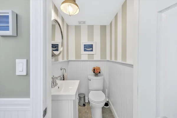 $3,000,000 | 37 Stony Way, East Dennis, MA 02641