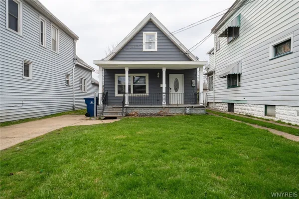 $179,900 | 124 Cable Street, Buffalo, NY 14206