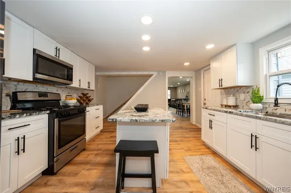 $179,900 | 124 Cable Street, Buffalo, NY 14206