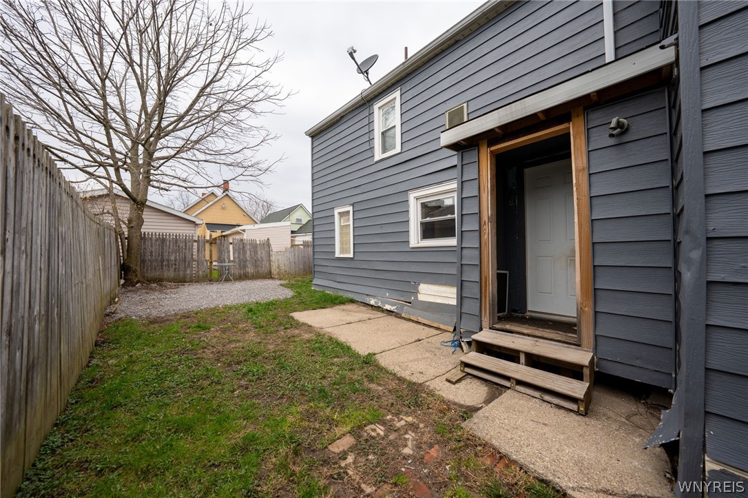 124 Cable Street Buffalo, NY 14206 - Photo 41 of 45