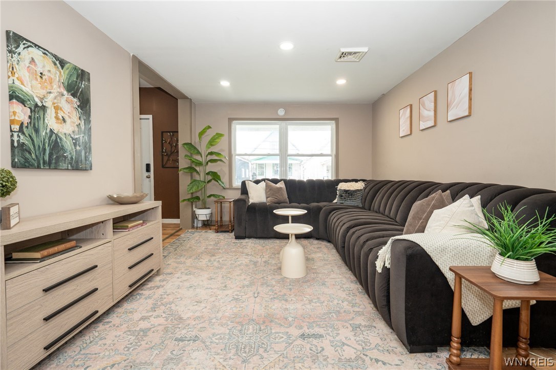 124 Cable Street Buffalo, NY 14206 - Photo 8 of 45