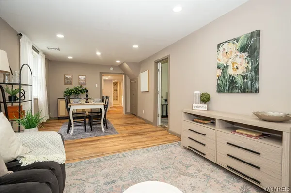 $179,900 | 124 Cable Street, Buffalo, NY 14206