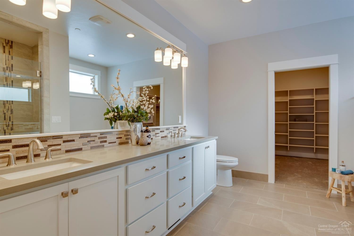 255 Southwest 89th Street Redmond, OR 97756 - Photo 12 of 25 Gallery Image 12