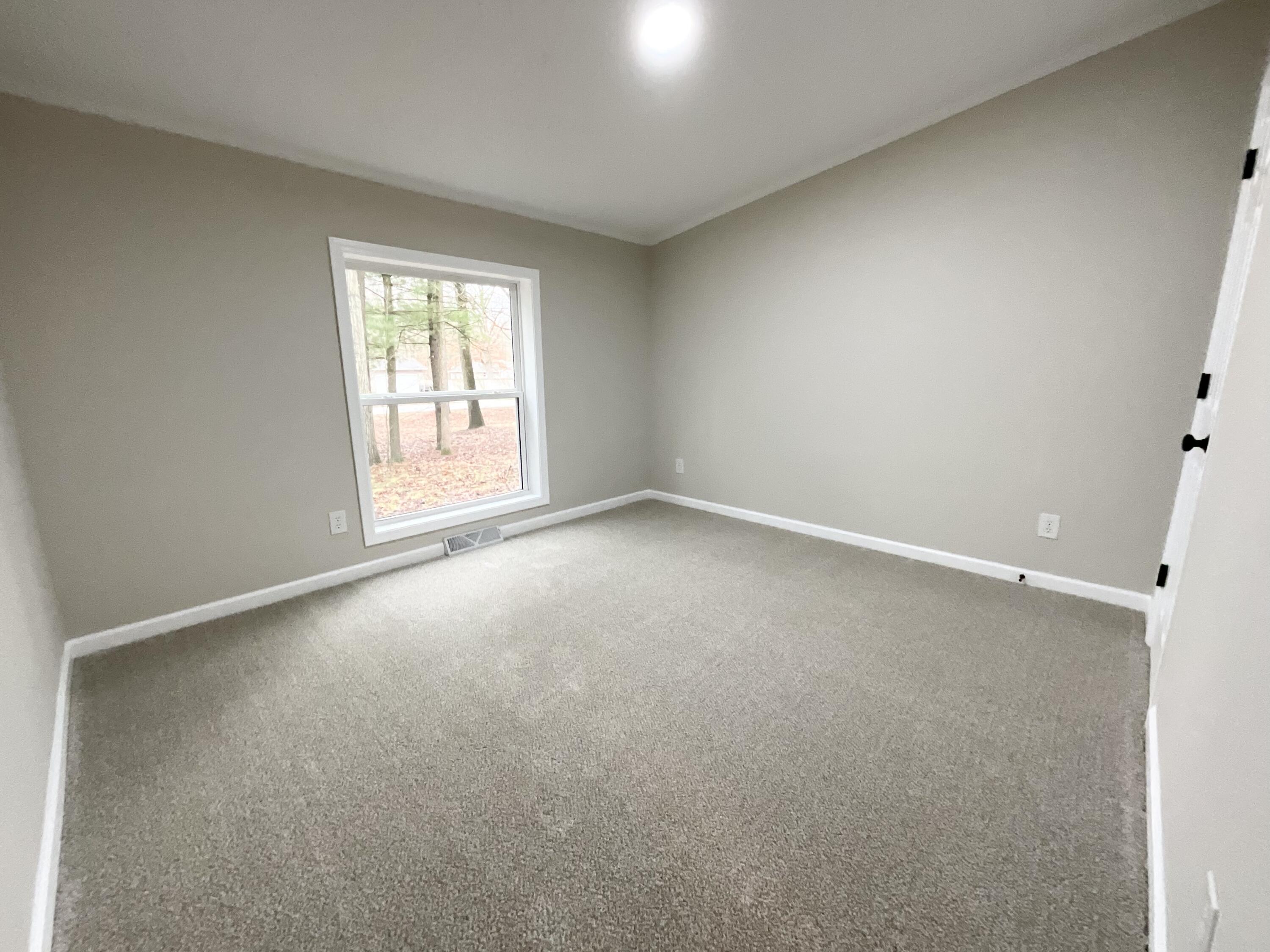 850 East River Road Muskegon, MI 49445 - Photo 16 of 29 Bedroom