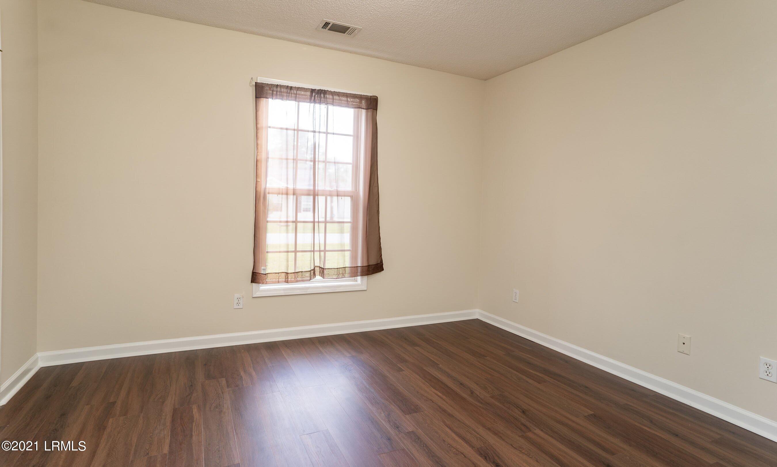 31 Virginia Road Ridgeland, SC 29936 - Photo 13 of 28 DSC03119-1.jpg-SMALL