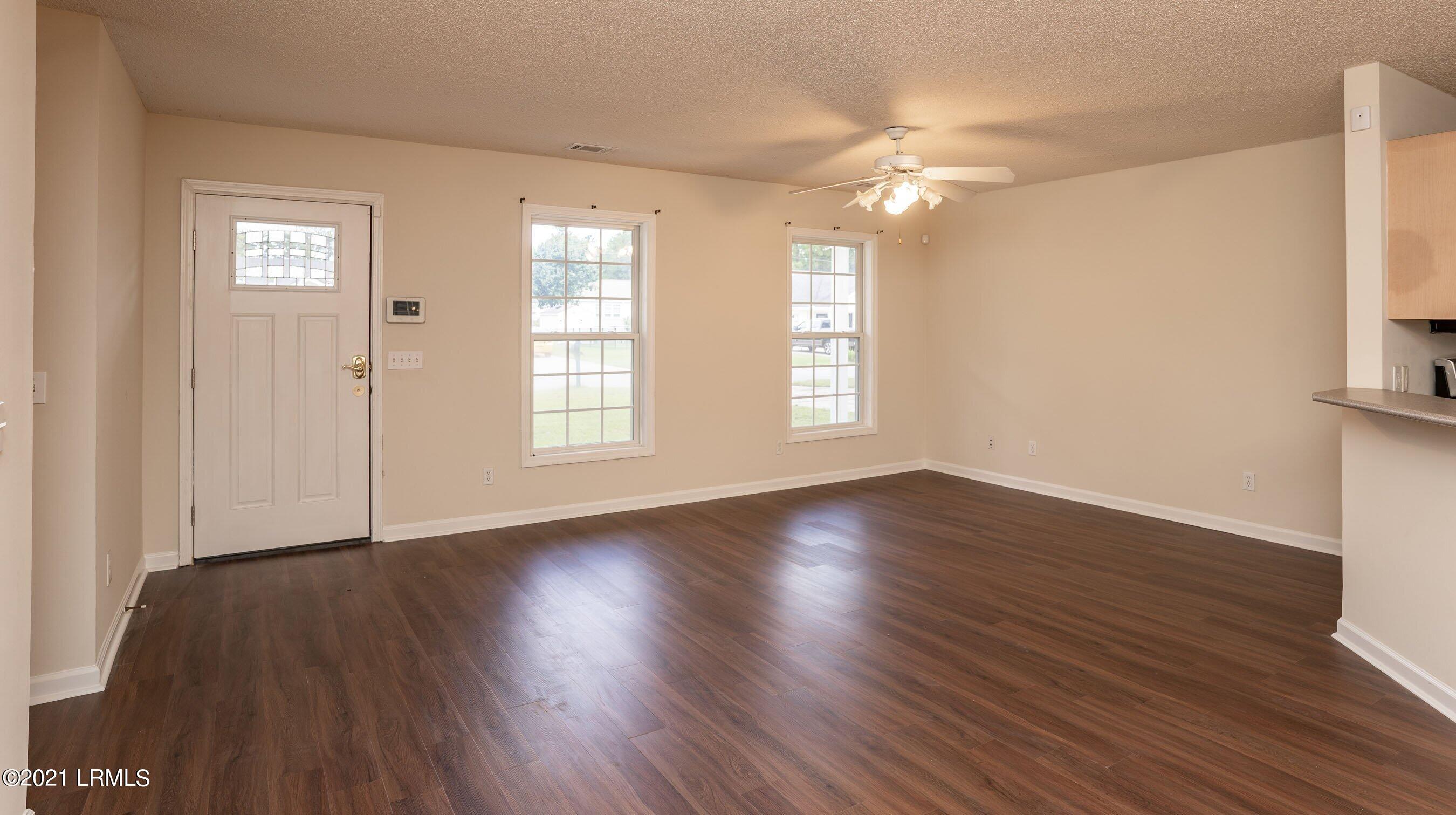 31 Virginia Road Ridgeland, SC 29936 - Photo 3 of 28 DSC03099-1.jpg-SMALL
