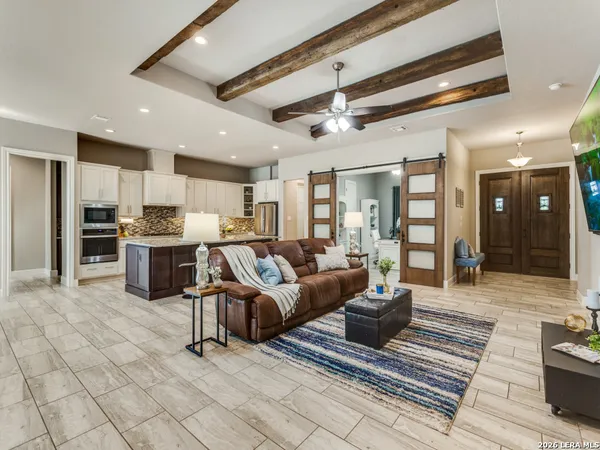 $750,000 | 312 Lantana Crossing, Spring Branch, TX 78070