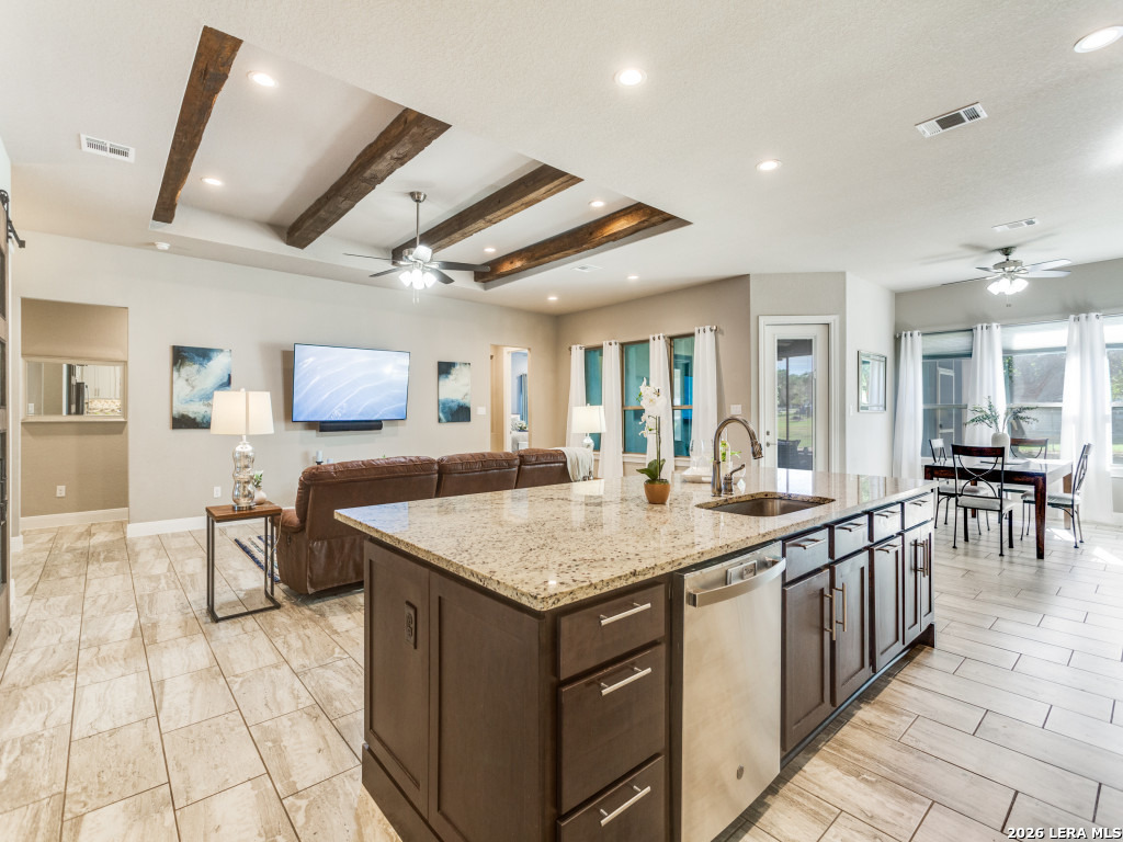 312 Lantana Crossing Spring Branch, TX 78070 - Photo 4 of 47