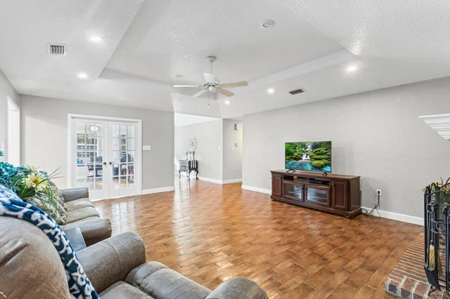 $440,000 | 8592 Creek Road, Orange, TX 77630