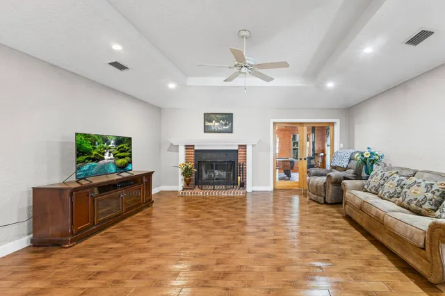 $440,000 | 8592 Creek Road, Orange, TX 77630