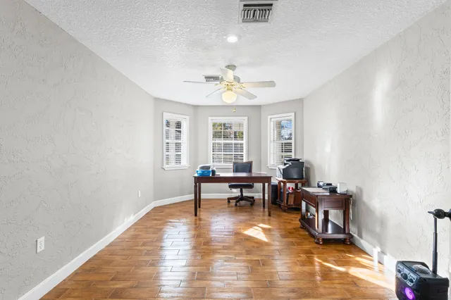 $440,000 | 8592 Creek Road, Orange, TX 77630