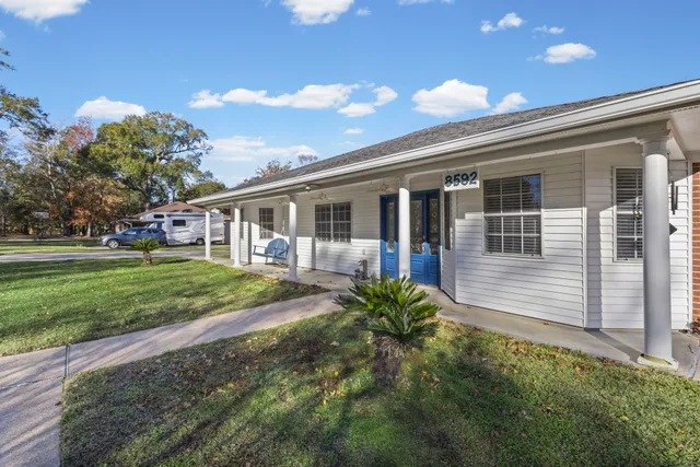 $440,000 | 8592 Creek Road, Orange, TX 77630