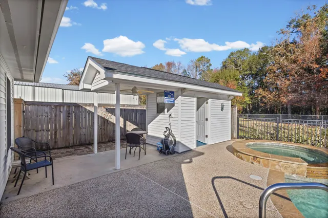 $440,000 | 8592 Creek Road, Orange, TX 77630