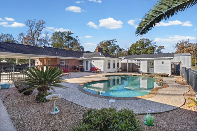 $440,000 | 8592 Creek Road, Orange, TX 77630