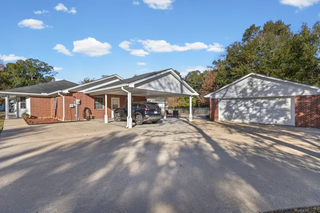 $440,000 | 8592 Creek Road, Orange, TX 77630