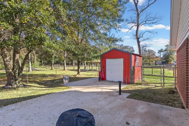 $440,000 | 8592 Creek Road, Orange, TX 77630