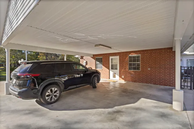 $440,000 | 8592 Creek Road, Orange, TX 77630