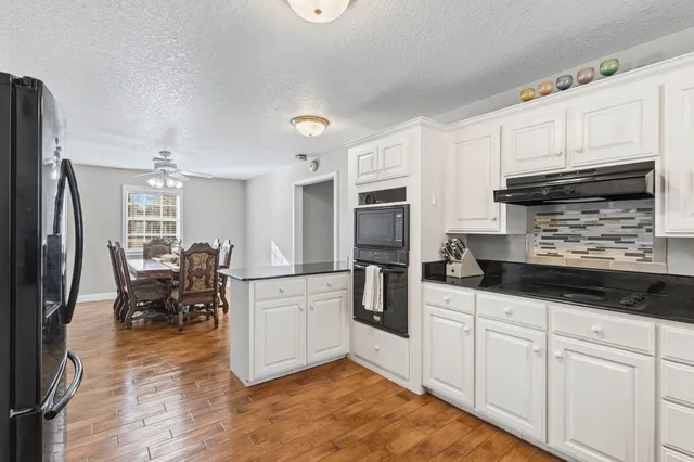 $440,000 | 8592 Creek Road, Orange, TX 77630