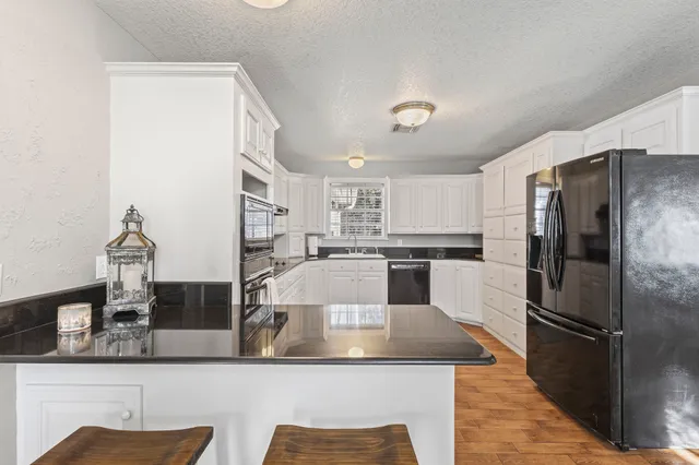 $440,000 | 8592 Creek Road, Orange, TX 77630